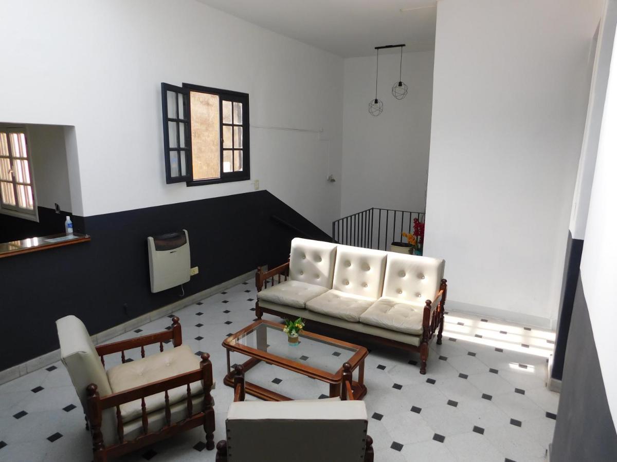 Hostal Vampaya Сальта Екстер'єр фото